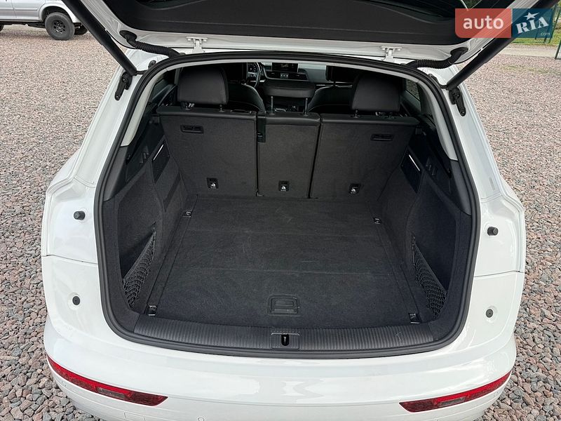 Внедорожник / Кроссовер Audi Q5 2019 в Киеве