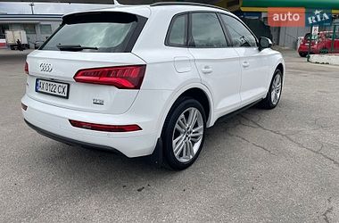 Внедорожник / Кроссовер Audi Q5 2017 в Харькове