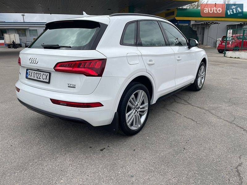 Внедорожник / Кроссовер Audi Q5 2017 в Харькове
