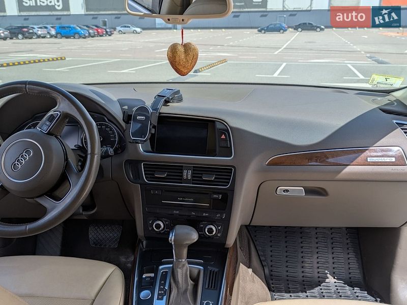 Внедорожник / Кроссовер Audi Q5 2014 в Киеве