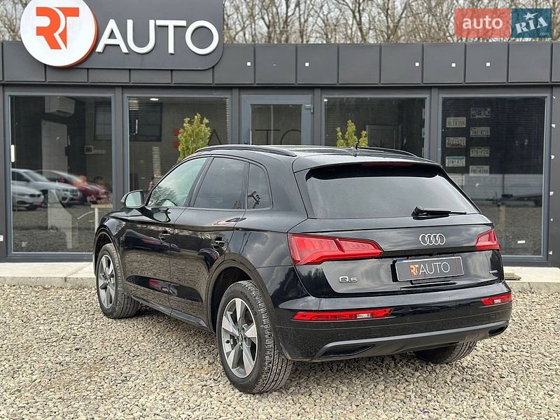 Внедорожник / Кроссовер Audi Q5 2020 в Львове