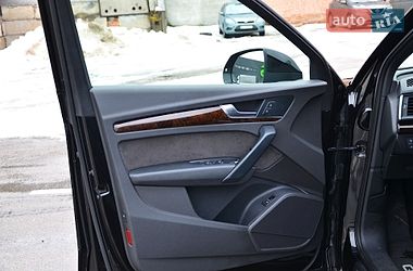 Позашляховик / Кросовер Audi Q5 2017 в Києві