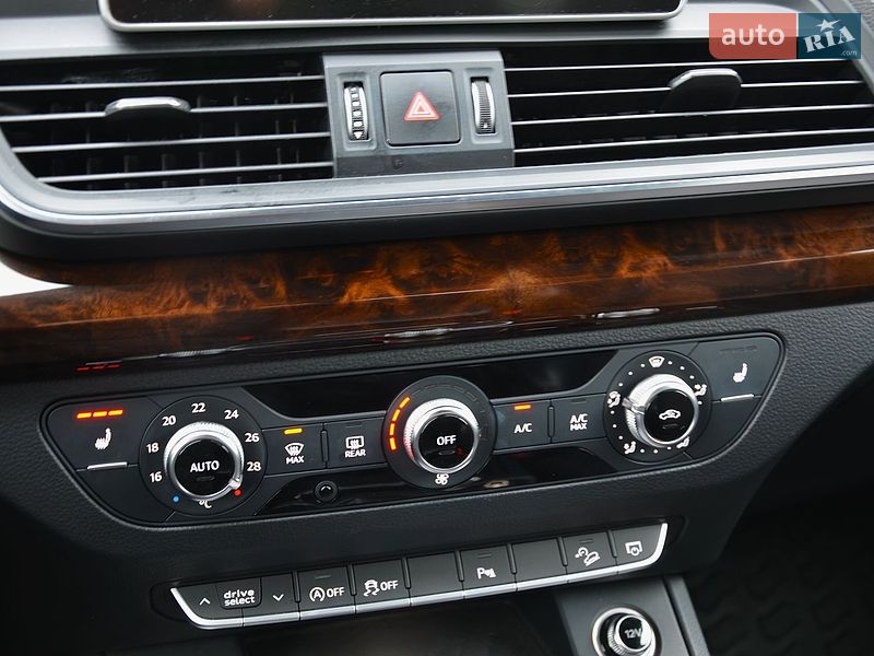 Позашляховик / Кросовер Audi Q5 2017 в Києві