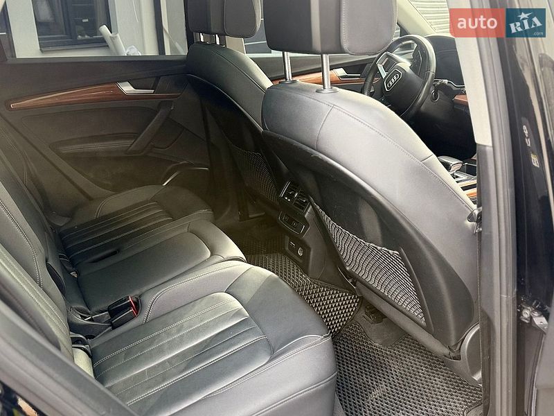 Внедорожник / Кроссовер Audi Q5 2020 в Киеве
