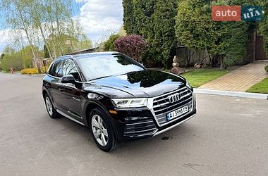 Позашляховик / Кросовер Audi Q5 2017 в Києві