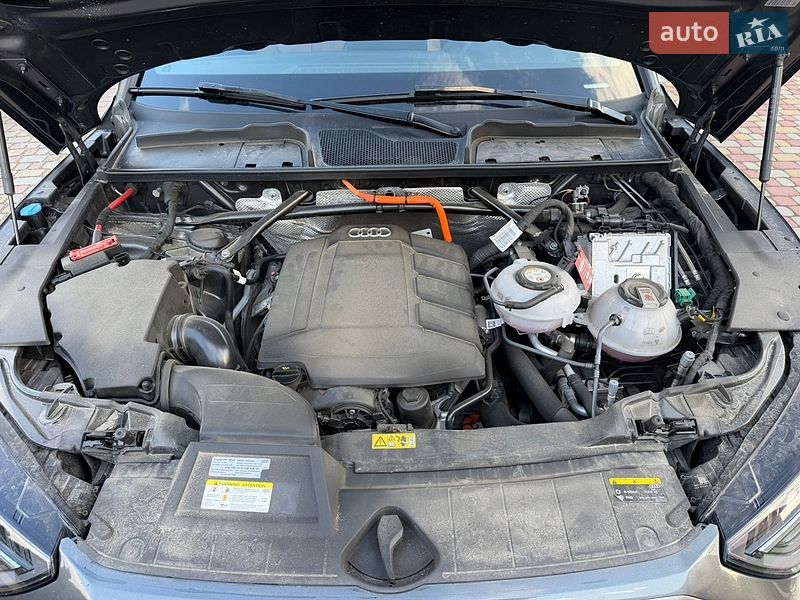 Внедорожник / Кроссовер Audi Q5 2022 в Львове