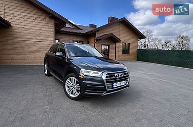 Позашляховик / Кросовер Audi Q5 2017 в Луцьку