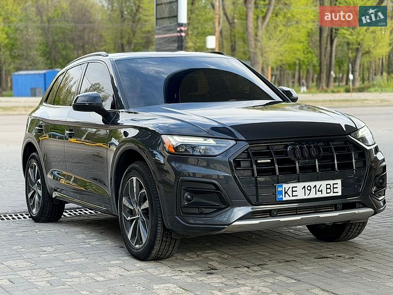 Позашляховик / Кросовер Audi Q5 2020 в Дніпрі