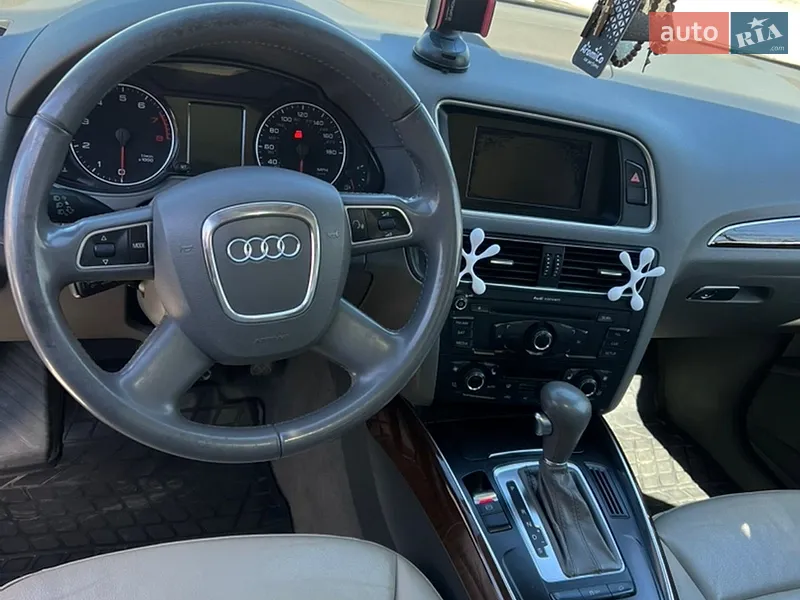 Audi Q5 2012 VIN WA1CFAFP4CA132855 фото оголошення 10 з 74