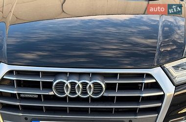 Позашляховик / Кросовер Audi Q5 2018 в Рівному