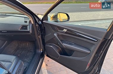 Позашляховик / Кросовер Audi Q5 2018 в Рівному