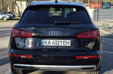 Внедорожник / Кроссовер Audi Q5 2020 в Киеве