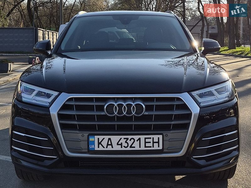 Внедорожник / Кроссовер Audi Q5 2020 в Киеве
