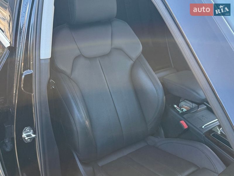 Внедорожник / Кроссовер Audi Q5 2020 в Киеве