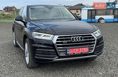 Внедорожник / Кроссовер Audi Q5 2018 в Луцке