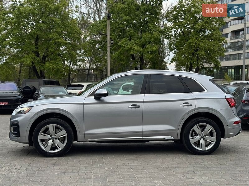 Внедорожник / Кроссовер Audi Q5 2021 в Днепре