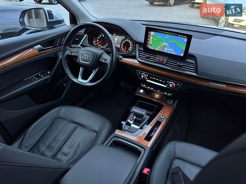 Внедорожник / Кроссовер Audi Q5 2021 в Днепре