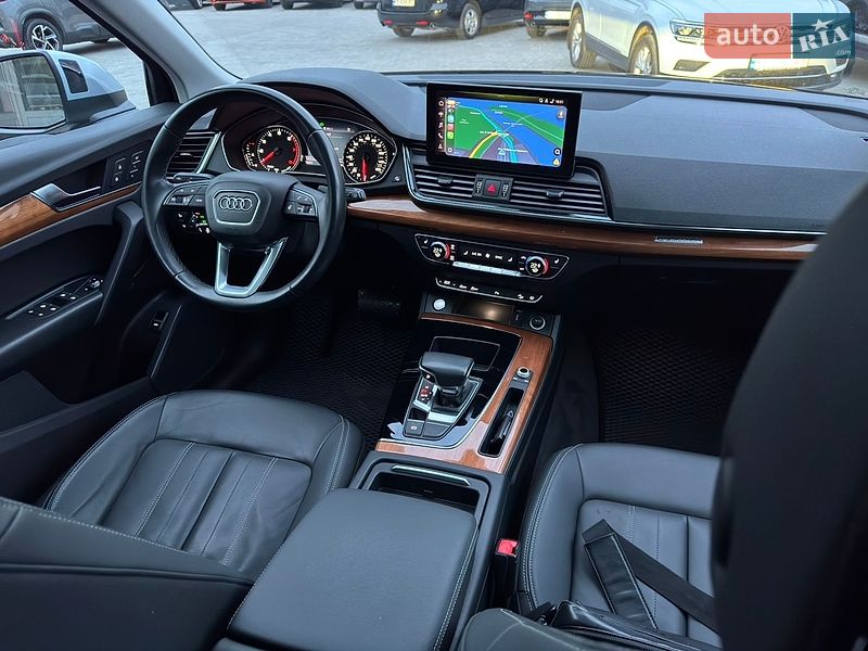Внедорожник / Кроссовер Audi Q5 2021 в Днепре