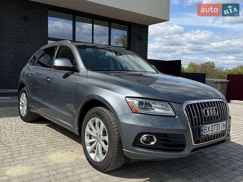 Внедорожник / Кроссовер Audi Q5 2015 в Каменец-Подольском