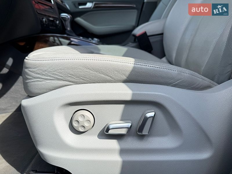 Позашляховик / Кросовер Audi Q5 2016 в Стрию