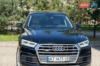 Позашляховик / Кросовер Audi Q5 2017 в Івано-Франківську