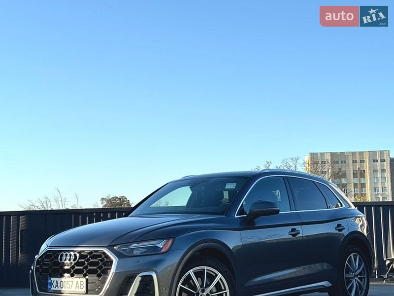 Внедорожник / Кроссовер Audi Q5 2022 в Киеве