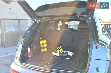 Внедорожник / Кроссовер Audi Q5 2022 в Киеве