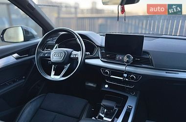 Внедорожник / Кроссовер Audi Q5 2022 в Киеве