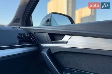Внедорожник / Кроссовер Audi Q5 2022 в Киеве