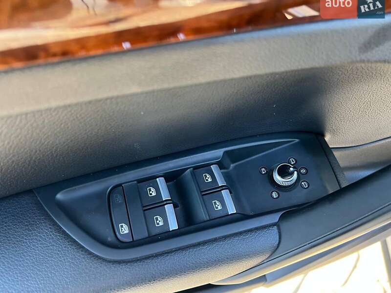 Внедорожник / Кроссовер Audi Q5 2017 в Львове