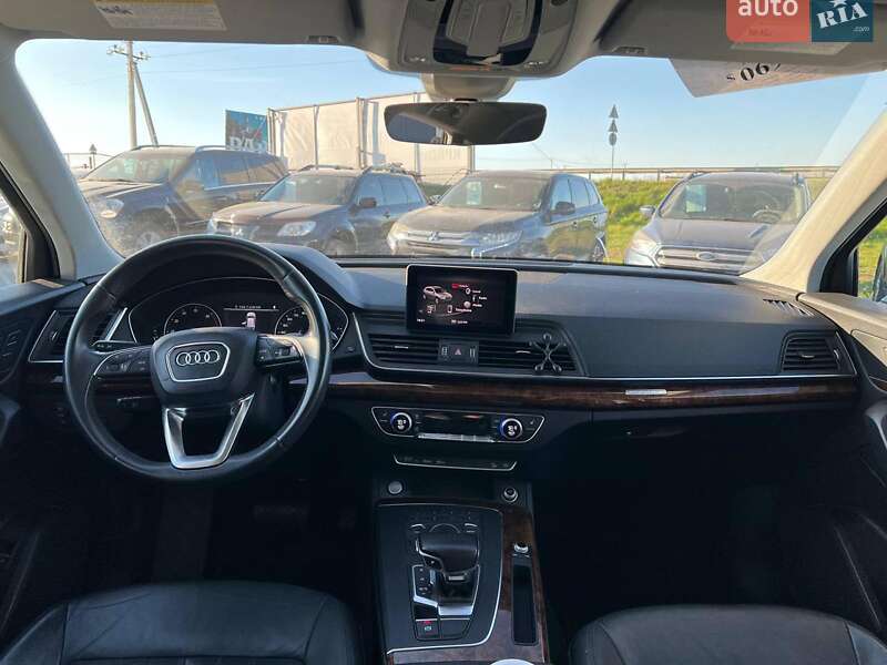 Внедорожник / Кроссовер Audi Q5 2017 в Львове