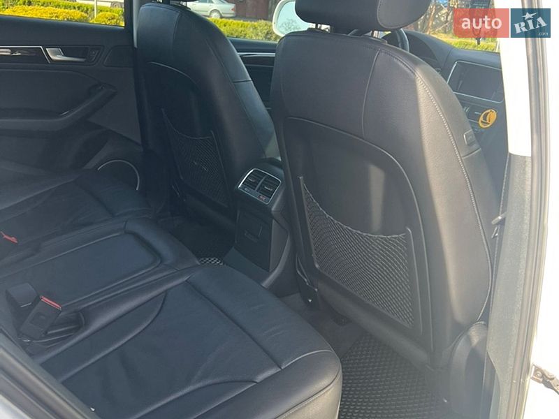 Внедорожник / Кроссовер Audi Q5 2015 в Одессе