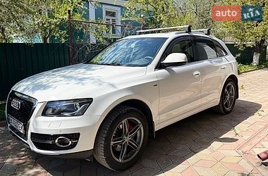 Внедорожник / Кроссовер Audi Q5 2011 в Каменец-Подольском