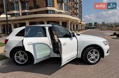 Внедорожник / Кроссовер Audi Q5 2015 в Киеве