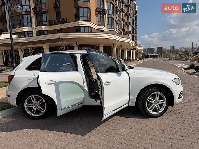 Внедорожник / Кроссовер Audi Q5 2015 в Киеве