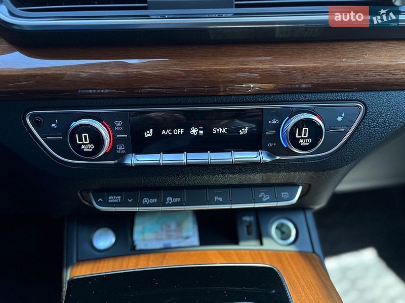 Внедорожник / Кроссовер Audi Q5 2021 в Белой Церкви