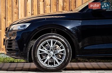 Внедорожник / Кроссовер Audi Q5 2017 в Львове