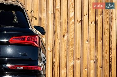Внедорожник / Кроссовер Audi Q5 2017 в Львове