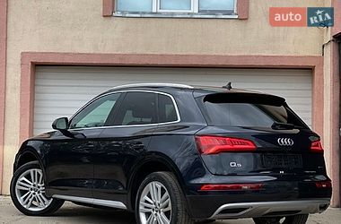 Внедорожник / Кроссовер Audi Q5 2019 в Львове
