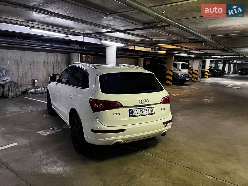 Внедорожник / Кроссовер Audi Q5 2012 в Киеве