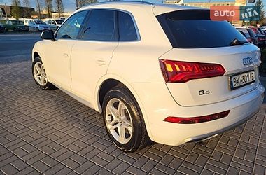 Внедорожник / Кроссовер Audi Q5 2019 в Каменец-Подольском