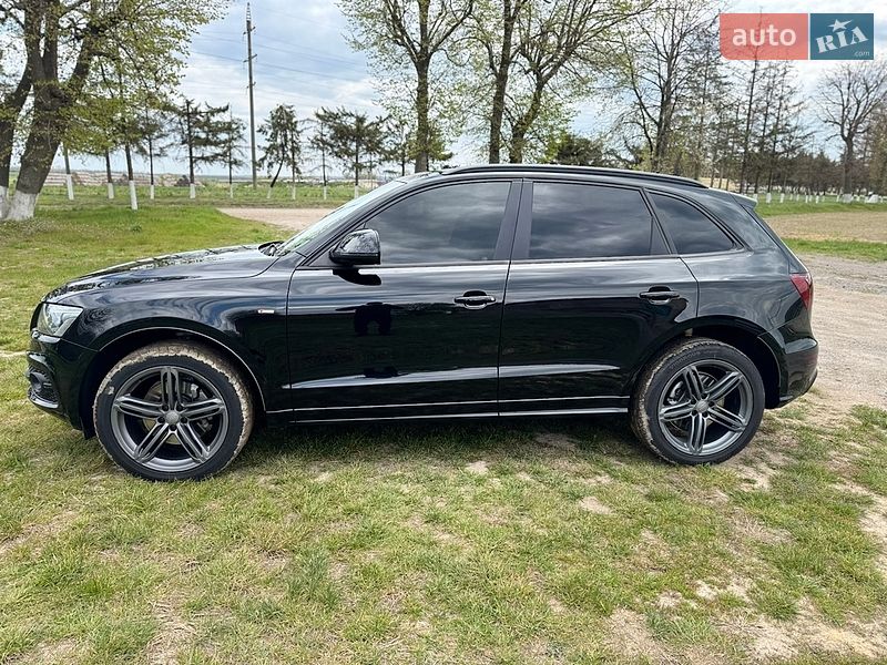 Внедорожник / Кроссовер Audi Q5 2011 в Тростянце