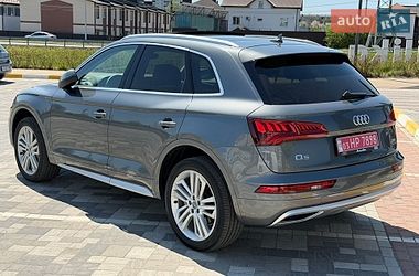 Внедорожник / Кроссовер Audi Q5 2018 в Киеве