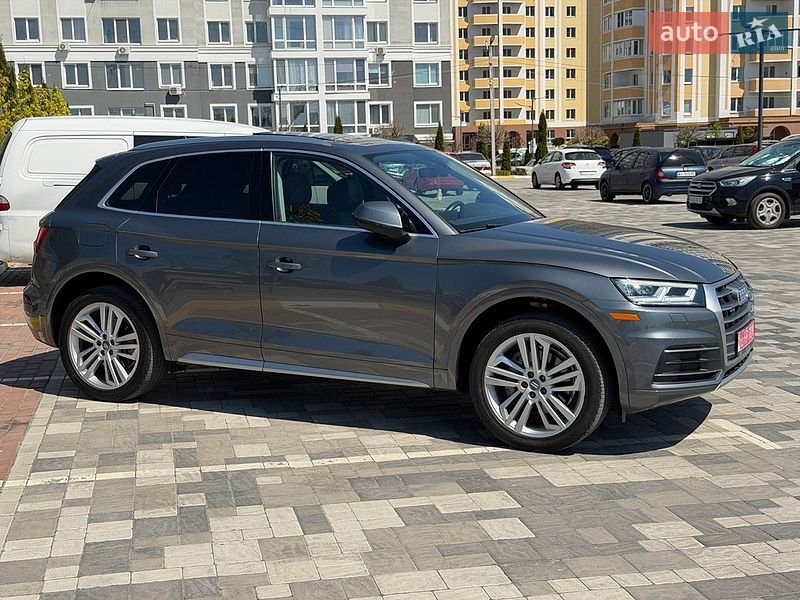 Внедорожник / Кроссовер Audi Q5 2018 в Киеве