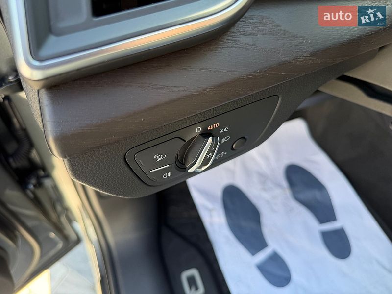 Внедорожник / Кроссовер Audi Q5 2018 в Киеве