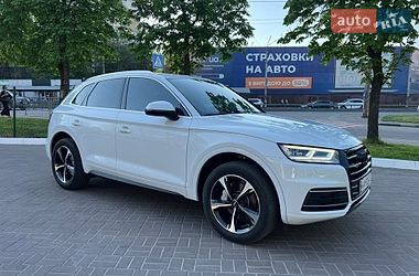 Позашляховик / Кросовер Audi Q5 2020 в Києві