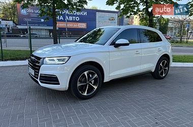 Позашляховик / Кросовер Audi Q5 2020 в Києві