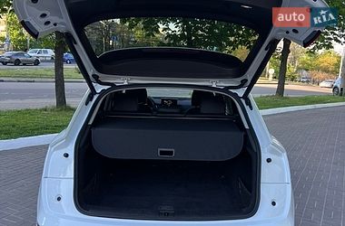 Позашляховик / Кросовер Audi Q5 2020 в Києві