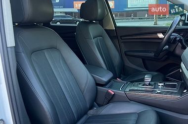 Позашляховик / Кросовер Audi Q5 2020 в Києві