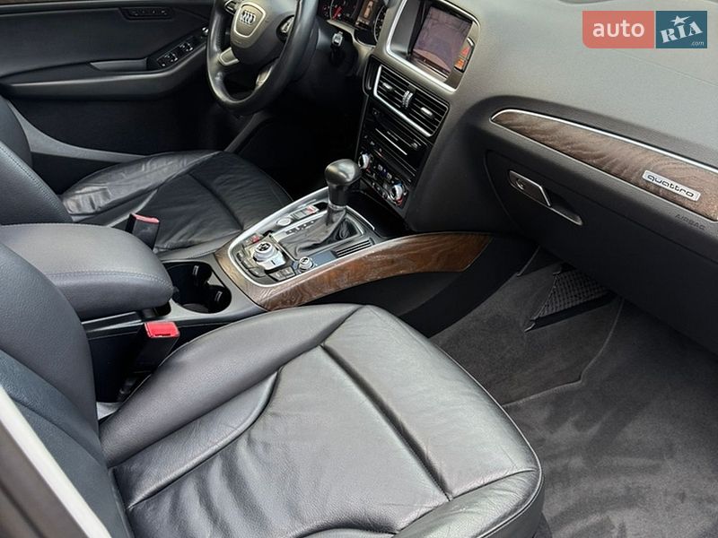 Внедорожник / Кроссовер Audi Q5 2015 в Стрые